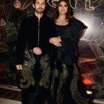 Anushka Ranjan Instagram - A proud Beti🖤 @anuranjan1010 . . . 👗@siddartha_tytler 💄@annieemakesart JW Marriott Mumbai Juhu
