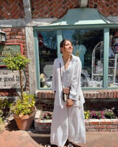 Anushka Ranjan Instagram - It is a good life🩵