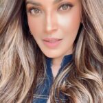 Anushka Ranjan Instagram - 👖💙