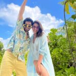 Anushka Ranjan Instagram - All colors of love💛💙💚 @baglioniresortmaldives Baglioni Resort Maldives