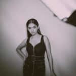 Anushka Sen Instagram - ⛓️👽🖤 Wearing @fashionnova 📸 @smileplease_25