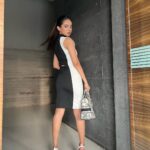Anushka Sen Instagram - 🖤🤍