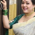 Aparajita Auddy Instagram - কিছু ভালোবাসা কিনেছি আগুন দামে আবার কিছু জলের দরে বিকোয়, হৃদয়ের মাঝে মস্ত চোরাবালি ডুবে যাই, যবে পা রাখি ভাঙা সাঁকোয়..#reelsindia #viral#Instagram