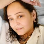 Aparajita Auddy Instagram - এত মেঘ করে আছে, যেন তার উত্তর আসেনি। ভালবাসা চিরকাল বৃষ্টিহীন। চাতকের শ্রেণি।#viral #Instagram #reelsindia #goodvibes