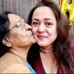 Aparajita Auddy Instagram - আমার দুই মা দেবকী আর যশোদা... দেবকী ২৭ শে ফেব্রুয়ারি ইহলোক ত্যাগ করেছেন.... আমার জন্ম দাত্রী.... আর যশোদা আমার পালন করেছেন আমার শাশুড়ি মা .... জন্ম দাত্রী খুবই অসুখী ছিলেন আমায় নিয়ে ভাবতেন আমি যা করি সব ভুল করি..... আর পালন কর্ত্রী আমি ভুল করলেও বলেন একদম ঠিক করেছি..... 🤔🤔🤔🤔🤔🤔🤔আন্তর্জাতিক মাতৃদিবসে দুই মাকে জানাই সশ্রদ্ধ প্রণাম.... অনেক আদর তোমাদের দুজন কেই।