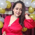 Aparajita Auddy Instagram – মেঘের মতো ভিজবো না আর একা,
কলম ধরি, লিখবো পদ্য সারি;
ডায়েরি জুড়ে কাটাকুটির আদর,
এইটুকুই যে প্রেম করতে পারি..#reelsindia #viral#Instagram