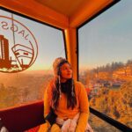Aparna Das Instagram - Am I dreaming 💭 #beautifuldestinations #shimla #ropeway #city