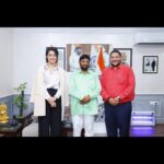 Apsara Rani Instagram - Glad to be meet honourable Minister Kaushal Kishore (Minister of Housing and Urban Affairs of India). He launched the poster of our movie ‘PYAARA KULHAD’ and loved the Patriotic song ‘Bharat Mata ki Jay’🙏🏻🇮🇳 Glad to be able to meet him in person and get his blessings for our movie and future endeavours.🙏🏻🇮🇳 Jai Hind🇮🇳 Delhi, India