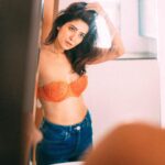 Asha Negi Instagram - Woh is chehre ko pehchante hain..!! #iykyk😉 . @bharat_rawail @savlambaa @dynamitepikachu