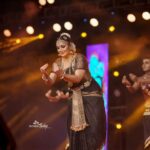 Asha Sharath Instagram - Arangu festival kannur....🙏🙏 Jewellery and Costume: @ashasharathcollections Photography: @sreenesh_thirdeye Choreography: @bijudhwanitarang Makeup: @lushlife_radhu_bridal.makeup