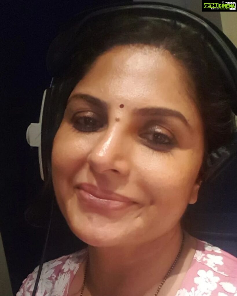 Asha Sharath Instagram - Dubbing in progress..tamil film😁