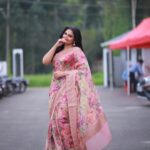 Asha Sharath Instagram - The color of love, hope and joy.💖#pink Designed & Styled by: @krishnaviswam Coordinator: @firos_the_stylist Photography: @abinprasad_cherthala Makeup: @shoshank_makeup