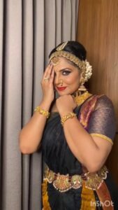 Asha Sharath Instagram - Sathyabhame🙈🥰
Costume & Jewellery: @ashasharathcollections