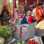 Ashi Singh Instagram - Meet kuch bhi karti hai 😅. Konsi bhaaji banegi isse ?? 🤔 .