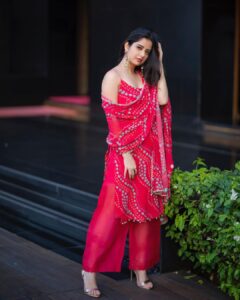 Ashika Ranganath Instagram - Day 1 #Amigos promotions! Styling @manogna_gollapudi Outfit @drc_hyderabad Earrings @sheetalzaveribyvithaldas Photographer @they_call_me_keshu Make up @rajujadhav7557 Hair @thimmappa180 Hyderabad