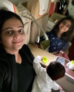 Aswathy Sreekanth Instagram - Who wants some tips on air travelling with kids ? And what if they are little unwell ? What if they are hungry and don’t want anything that we offer? Let me fix my head back in position and will tell you in detail 🥴😩😩
And thanks to the wonderful crew of Air India Dubai-Cochin, (especially for picking up all the things that Kamala throw away 😄) and my super supportive Padma who woke up many times just to entertain her cranky little sister and help amma in crisis 🥰

#travellingwithkids #yesterday #backhome #mommylife