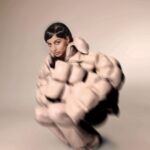 Banita Sandhu Instagram - been working real hard on my six pack 📸 @aviraj 🧥 @styledbystaceycardoz 💄 @sonamdoesmakeup 💇🏽‍♀️ @souravv_roy_ 👝 @rhycni