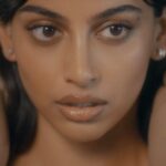 Banita Sandhu Instagram - bun-ita 🍞 🎥 @abhishek4reel 💡 @aviraj 🧥 @styledbystaceycardoz 💄 @sonamdoesmakeup 💇🏽‍♀️ @souravv_roy_