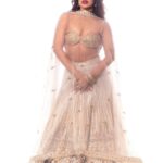 Bhumi Pednekar Instagram - Golden Dream @shantanunikhil Styled @manishamelwani ❤️ #OutTakes