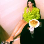 Bhumi Pednekar Instagram - Ate fries, wore bling and got tons of love #Gauri @prada @hm Styled @mohitrai with @shubhi.kumar Hair @rohit_bhatkar Makeup @sonicsmakeup Content @samrat.02 #GovindaNaamMera