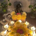 Chaitra Reddy Instagram - 18•2•2023 For the first time I was under full Shivaratri vratha which gave me immense joy celebrating..! So much of peace and enlightenment ✨ After my work travelled to Thiruvannamalai , walked for 16kms - was up the whole night , had a great dharshanam at the temple the next day ..! Had my friends who accompanied me ..! Thank you so much for being there for me ..! ❤️ @deepak_durai_photography @akshitha_ashok__ ..! (Did wonders for the first time ever she was fasting and walked along with me for 4 hours altogether) 😂 #gratitude #mahashivratri #omnamahashivaya Thiruvannamalai,tamilnadu