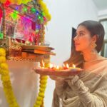 Charu Asopa Instagram - Happy diwali everyone ❤️🪔🤗🙏