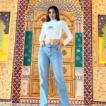 Charu Asopa Instagram - Basics 🤍