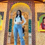 Charu Asopa Instagram - Basics 🤍