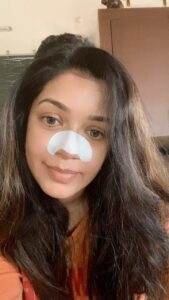 Chaya Singh Instagram - R4 glimpse of wat I go through everyday🤪 my cutie pie going extra crazy 😻

#trending #cute #reels #reelcouple #beautyandthebeast #funnyreels #crazy