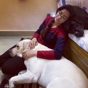 Chaya Singh Instagram - My family photo😀
#nationalpetday #petsofinstagram #petparent #doglovers #mybabies #throwback #life
