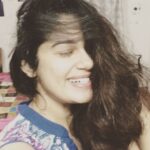 Chaya Singh Instagram - Am gonna miss u🥺...my frizzy hair🤪 #frizzyhair #frizzyhairdontcare #loveyourself #beautiful #missu