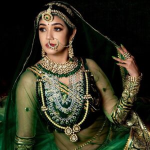 Chaya Singh Instagram - 👑💚
OUTFIT FROM KIRASE DESINGER HOUSE  @ki.ruban.ra.j.s 
STYLING
 @kirubanrajselvam AND @meenasivakumar_1224
 PHOTOGRAPHYER @sathyaphotography3
MAKEOVER @kalaiartistry 
HAIR DO @Vanitha_makeover
LOCATION @elementsoneastcoast 
JEWELRY @fineshinejewels