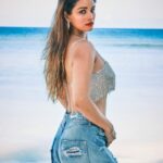 Chetna Pande Instagram - I think I just blessed the golden hour, you’re welcome 💎…. #magicisreal 📸 :- @nishankswami 💎 jewels :- @babubhaijewellers_india