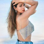 Chetna Pande Instagram - I think I just blessed the golden hour, you’re welcome 💎…. #magicisreal 📸 :- @nishankswami 💎 jewels :- @babubhaijewellers_india