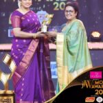 Deepa venkat Instagram - What a starry evening this was!!! Winning the award for the Best Dubbing Artist for the third time at the JFW Movie Awards is almost like I'm daydreaming! This one was for my voice as Nandini for the stunning @aishwaryaraibachchan_arb , in Mani Ratnam sir's magnum opus, Ponniyin Selvan 😃 Thank you @jfwdigital, @binasujit , grateful beyond words. Stylist - @bhavyasundar Sari - @thepallushop Hair and makeup - @lakmesalon_kknagar (Swipe to see me show off🤭)