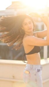 Deepti Sati Instagram - Sunset hues 🌇

#reels