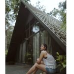 Deepti Sati Instagram - No matter how dark the world is outside Your solitude can help you see the light within✨ Clicked : @_viishnu_santhosh Retouch : @akhil_surendran_l4 Location : @vaganza_resorts Team : @afrithhussain Styled by : @joe_elize_joy #wayand #nature