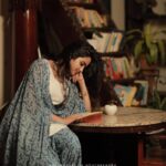 Devika Sanjay Instagram - a wonderful thing to do. picture by:@varun_aduthila_photography outfit :@sidvaah styled by:@aswathivipul jewelry:@__alankaar__ location:@foodlibrarycalicut