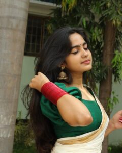 Devika Sanjay Instagram - 🥥👍🏻

pictures by @clickmeshot @notsaharsh muahhh