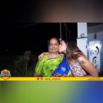 Dharsha Gupta Instagram – ❤️என் அருமையான அம்மாவுக்கு, உங்களைப் போன்ற ஒரு தாயைப் பெற்றதற்கு நான் மிகவும் அதிர்ஷ்டசாலி❤️
❤️என் வாழ்வின் ஒவ்வொரு நிகழ்விலும் என்னுடன் துணை நின்று என்னை உயர்த்தினாய்❤️
❤️நான் வாடிய தருணங்களில் எல்லாம்
எனக்காக எப்போதும் ஆறுதலாய் இருக்கும்
அன்பு உள்ளத்துக்கு
இனிய பிறந்தநாள் நல்வாழ்த்துக்கள்❤️ @geethamani188