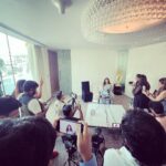 Dia Mirza Instagram - Attended a #IIFAAwards2023 @iifa press call to talk about the need to #BeatPlasticPollution and the opportunity to highlight the #SustainableDevelopmentGoals. Thank you to members of the press for giving us your time and attention 🙏🏻💚 Thank you @shombi.sharp for doing this with me 🙏🏻 Thank you @iifa for using your platform to help make a difference 🙌🏼 Outfit @ilovepero Shoes @melissashoesindia @sallyruchi HMU @shraddhamishra8 Styled by @theiatekchandaney #TravelingBottle #SDGs #ForPeopleForPlanet #ForNature @uninindia @unep @unsdgadvocates @timmins.andre @virafsarkari @sabbas_joseph Yas Island