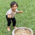 Dia Mirza Instagram - It’s getting hot and our feathered friends need our help to provide them with some respite! Do place a bird bath in open spaces to help birds hydrate 🙏🏻 The little master agrees 😍🕊️🌏🐯 #SunsetKeDivane @vaibhav.rekhi Bandra World of Storytellers