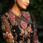 Dia Mirza Instagram - #VocalForLocal at the @nmacc.india opening night ❤️ #NMACC #TheGreatIndianMusical #NitaMukeshAmbaniCulturalCentre Outfit @ri_ritukumar Earrings @khannajewellerskj Hair @tejisinghofficial Styled by @theiatekchandaney Photos by @shivamguptaphotography