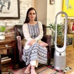 Dia Mirza Instagram - Air pollution is a serious threat to health and well being. As our city experienced toxic levels of air pollution, we were fortunate to have dyson air purifiers keeping our indoor air clean. Grateful to @dysonindia for helping us keep our homes and family safe from pollutants and irritants. #DysonHome#DysonIndia #Gifted Mumbai, Maharashtra