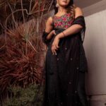 Dimple Hayathi Instagram - Outfit: @keerthikadireofficial Photography: @puchi.photography Jewllery: @karnikajewelshyd Makeup: @aruusmakeup Hair: @nagukasu . . . . . . . . #stylediaries #raamabaanam #peoplemediafactory #tollywood #styling #dimplehayathi #celebstyle