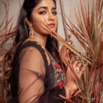 Dimple Hayathi Instagram - We clearly have too many favorites! Outfit: @keerthikadireofficial Photography: @puchi.photography Jewllery: @karnikajewelshyd Makeup: @aruusmakeup Hair: @nagukasu . . . . . . . . #stylediaries #raamabaanam #peoplemediafactory #tollywood #styling #dimplehayathi #celebstyle