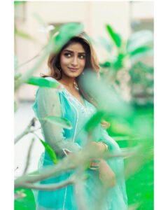 Dimple Hayathi Instagram - Love me like you do 🥰

Outfit - @zoontribe
Earrings - @arnimaa_thehouseofaccessories
Stylist - @sandhya__sabbavarapu
Styling team - @rashmi_angara @thumu_bhavana