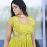 Dimple Hayathi Instagram - Green never looked so good! Our lovely @dimplehayathi turning heads and stealing hearts in this stunning green ensemble. 💚 #Ramabanam 🏹 Outfit: @piriindia Jewellery : @treasureboxoriginals Styling: @hersheyy05 Assisted by: @_vyshnavi_hk Makeup: @aruusmakeup