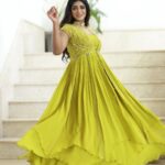 Dimple Hayathi Instagram - Green never looked so good! Our lovely @dimplehayathi turning heads and stealing hearts in this stunning green ensemble. 💚 #Ramabanam 🏹 Outfit: @piriindia Jewellery : @treasureboxoriginals Styling: @hersheyy05 Assisted by: @_vyshnavi_hk Makeup: @aruusmakeup