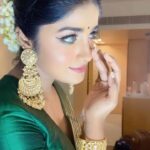 Dimple Hayathi Instagram - #southbeauty @dimplehayathi . . @visioncelebhub @karun9835 Makeup _ @aruusmakeup Hair _ @nagukasu Styling _ @hersheyy05 Asst _ @_vyshnavi_hk . . #southmovie #tollywood #southactress #tollywoodactress #teluguactress #southindian #tamilactress #kollywoodactress #tamil #telugu #kollywood #kollywoodactor #tollywoodmovie #explore #southactor #telugusongs #teluguactor #telugucinema #kollywoodcinema #tollywoodactor #telugumovie #chan #maker #pose #tamilactor Rajahmundry